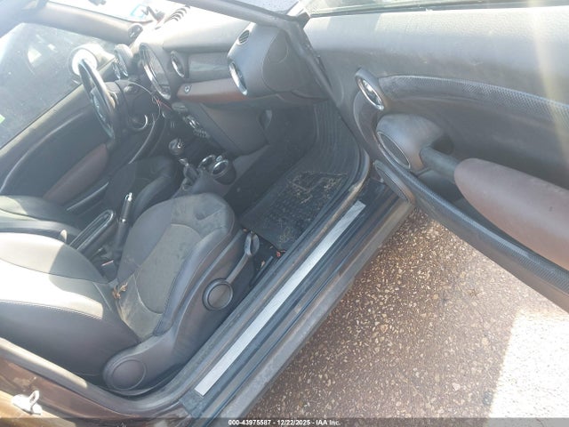 2011 MINI COOPER S WMWZP3C53BT249516 Photo 4