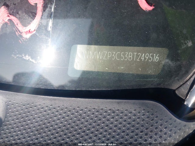 2011 MINI COOPER S WMWZP3C53BT249516 Photo 8