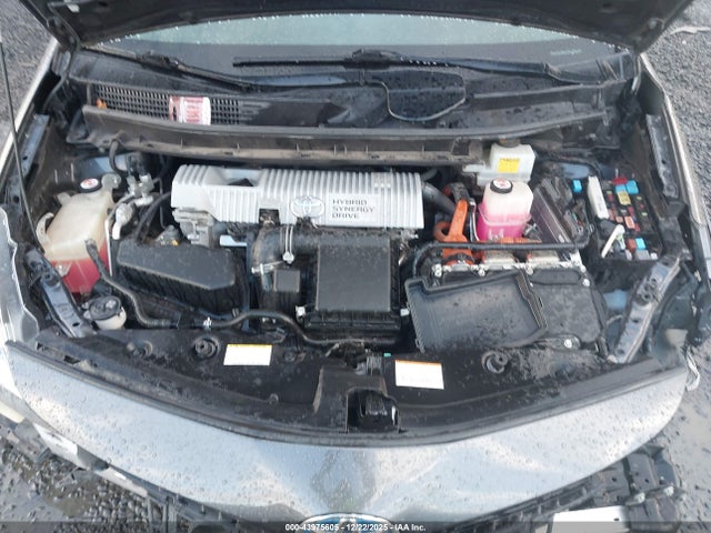 Toyota Prius V Four 2017 JTDZN3EU0HJ065653 Image 10
