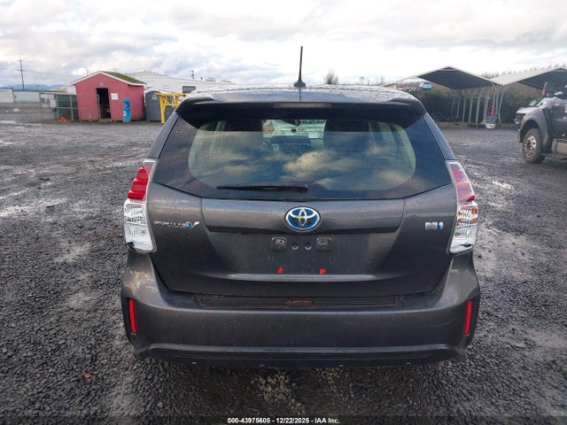Toyota Prius V Four 2017 JTDZN3EU0HJ065653 Image 17