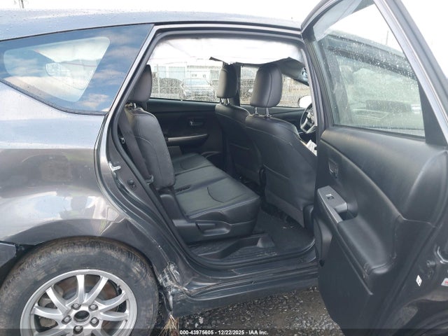 Toyota Prius V Four 2017 JTDZN3EU0HJ065653 Image 8