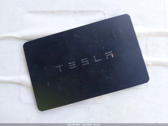 2025 TESLA MODEL 3 5YJ3E1ET0SF057813 Photo 10