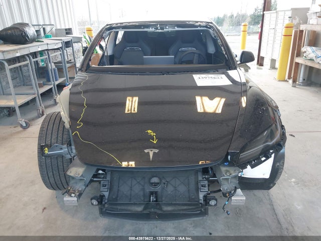 2025 TESLA MODEL 3 5YJ3E1ET0SF057813 Photo 5