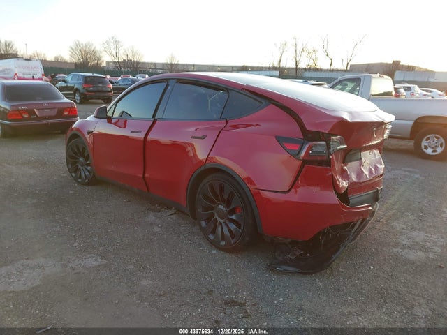 2022 TESLA MODEL Y 7SAYGDEF3NF465208 Photo 2