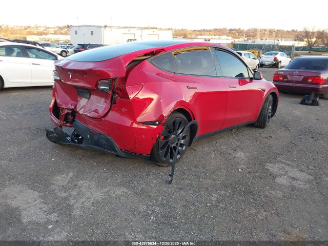 2022 TESLA MODEL Y 7SAYGDEF3NF465208 Photo 3