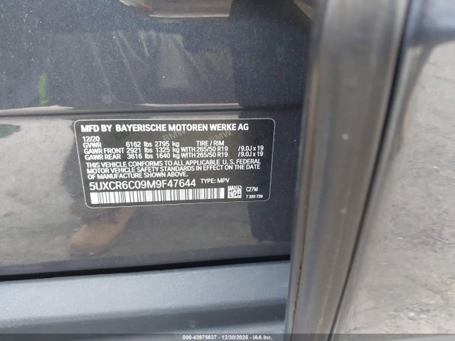 2021 BMW X5 5UXCR6C09M9F47644 Photo 8