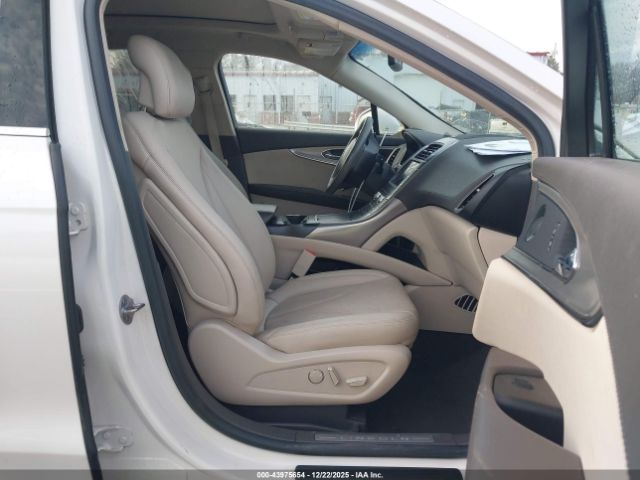 2019 LINCOLN NAUTILUS 2LMPJ8LP3KBL58357 Photo 4