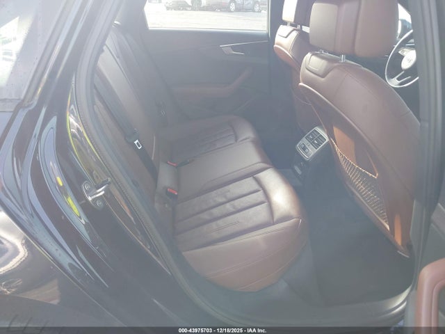 2018 AUDI A4 WAUKMAF42JA223324 Photo 7