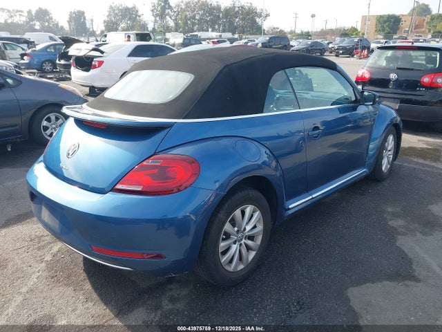 3VW5DAAT0JM515018 Volkswagen Beetle 2.0t Coast/2.0t S/2.0t Se