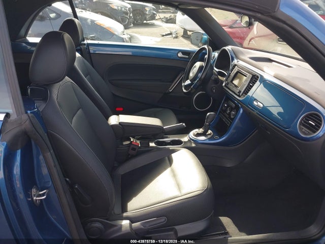 3VW5DAAT0JM515018 Volkswagen Beetle 2.0t Coast/2.0t S/2.0t Se