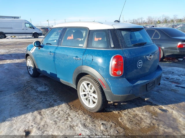 2012 MINI COOPER COUNTRYMAN WMWZB3C57CWM06351 Photo 2