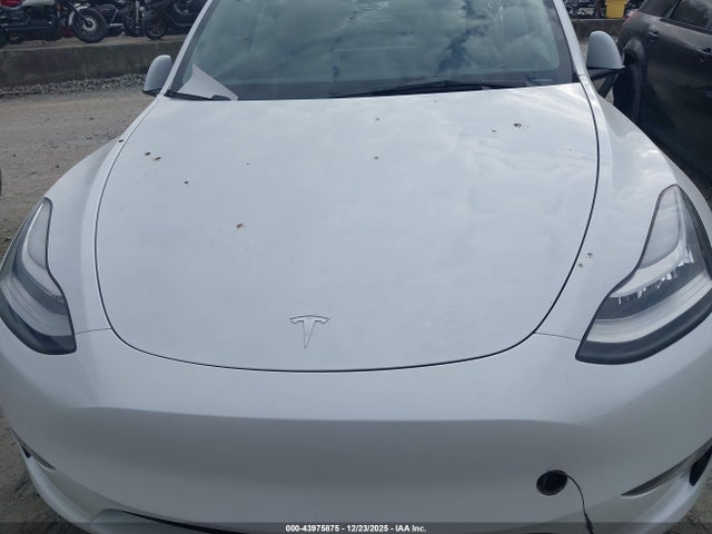 2023 TESLA MODEL Y 7SAYGDEE1PA117401 Photo 9