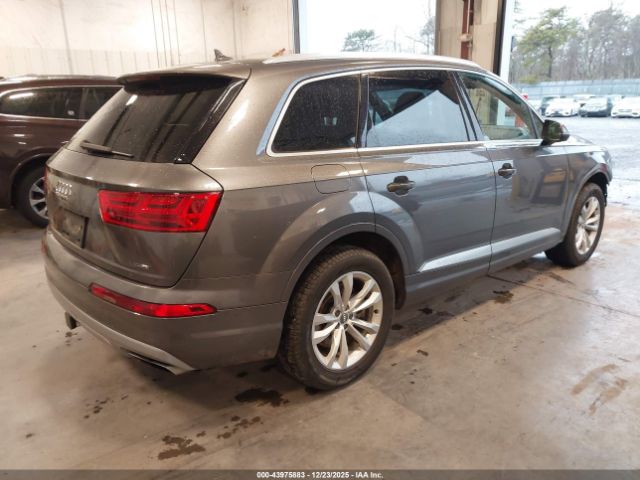 2018 AUDI Q7 WA1LHAF72JD047969 Photo 3