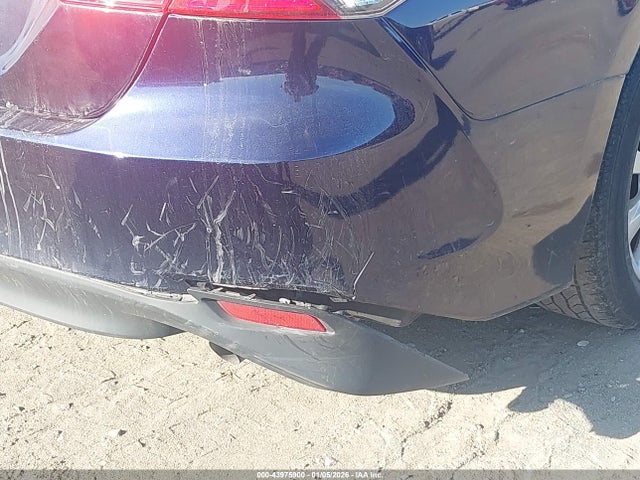 Продажа на аукционе авто 2021 Toyota Camry Le, vin: 4T1C11AKXMU523889, номер лота: 43975900