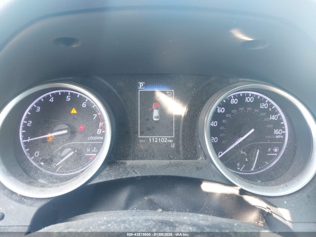 Продажа на аукционе авто 2021 Toyota Camry Le, vin: 4T1C11AKXMU523889, номер лота: 43975900