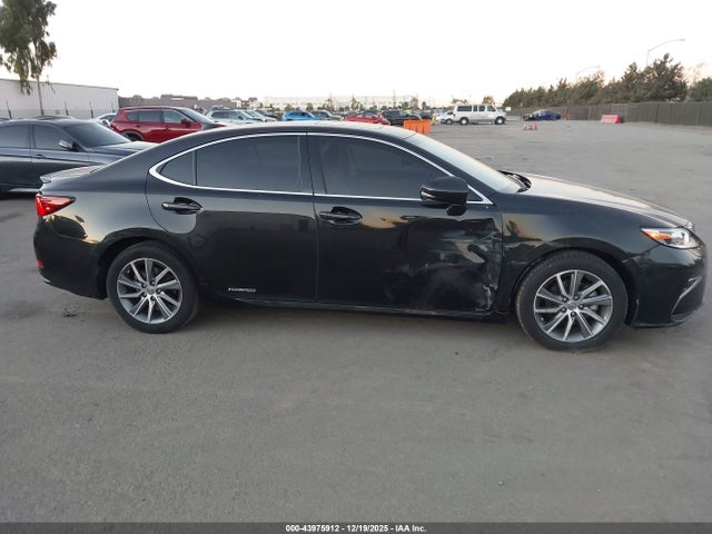 2018 LEXUS ES 300H JTHBW1GG4J2190633 Photo 5