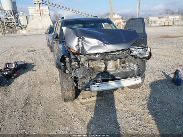 JTEBU5JR3K5661126 Toyota 4RUNNER SR5