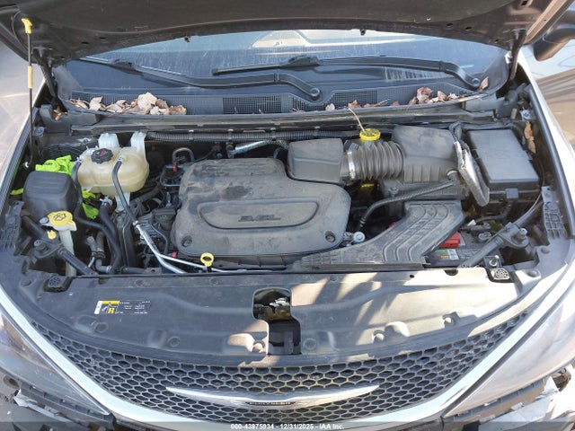 43975934 :رقم المزاد ، 2C4RC1CG2MR519740 vin ، 2021 Chrysler Voyager Lx مزاد بيع
