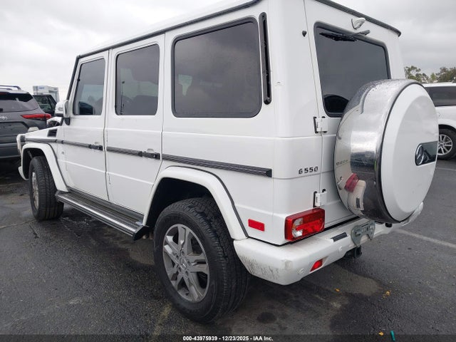 2015 MERCEDES-BENZ G 550 WDCYC3HF3FX230582 Photo 2