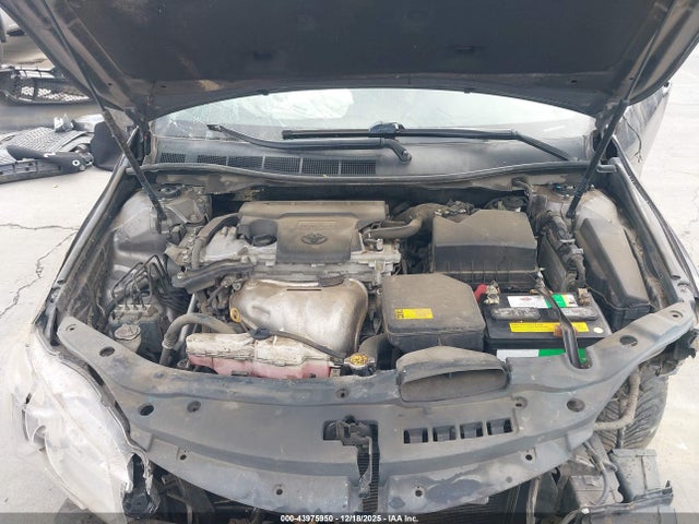 4T1BF1FK3FU483860 Toyota CAMRY SE