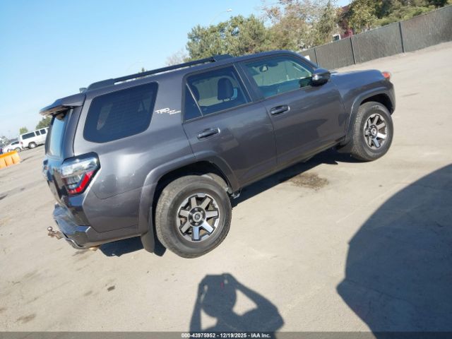 2023 TOYOTA 4RUNNER JTERU5JR4P6193195 Photo 3