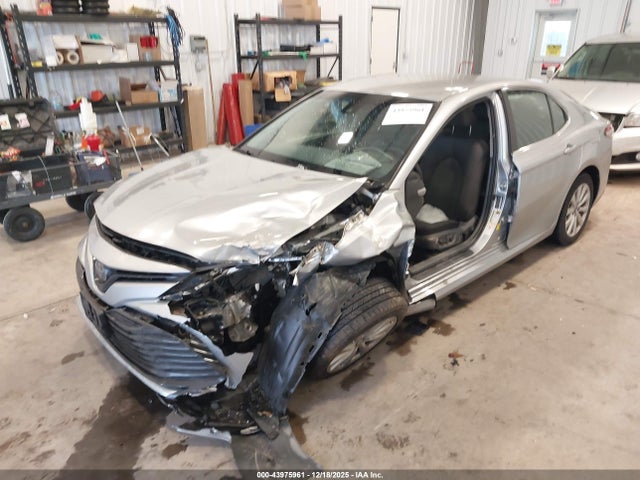 4T1B11HK3JU656166 Toyota CAMRY LE