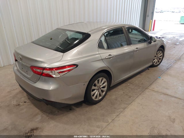4T1B11HK3JU656166 Toyota CAMRY LE