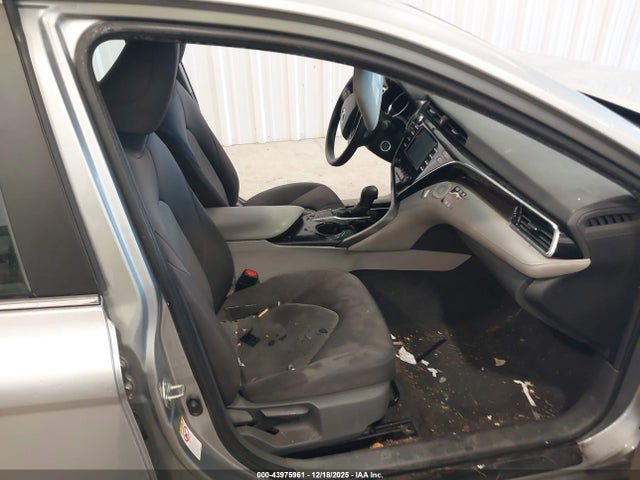 4T1B11HK3JU656166 Toyota CAMRY LE