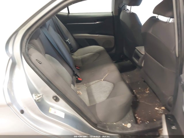 4T1B11HK3JU656166 Toyota CAMRY LE