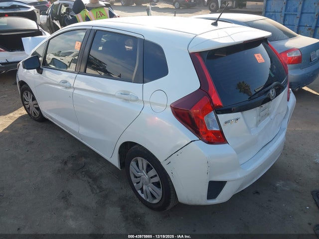 2016 HONDA FIT JHMGK5H53GX038957 Photo 2