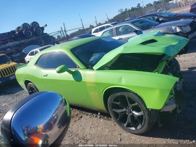 2C3CDZBT4FH708368 Dodge Challenger R/t Plus
