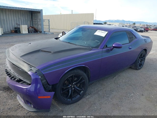 Dodge Challenger Sxt 2018 2C3CDZAG4JH333451 Image 2