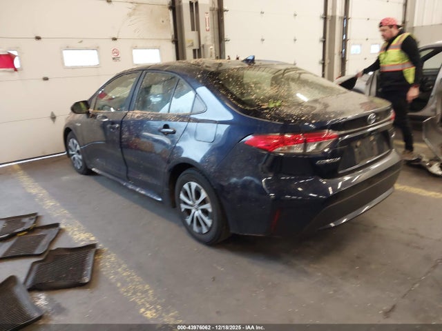 Toyota Corolla Hybrid Le 2020 JTDEBRBEXLJ014631 Image 3