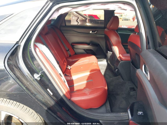 5XXG64J29NG110734 KIA K5 Gt-line