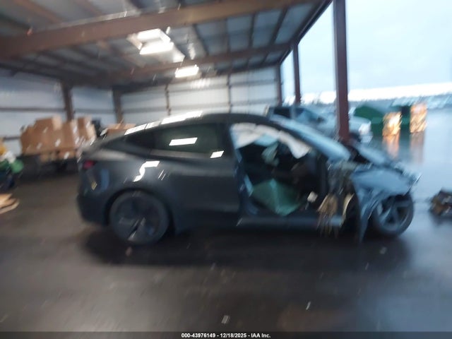 Продажа на аукционе авто 2026 Tesla Model Y Premium Rear-wheel Drive, vin: 7SAYGDED4TA589268, номер лота: 43976149