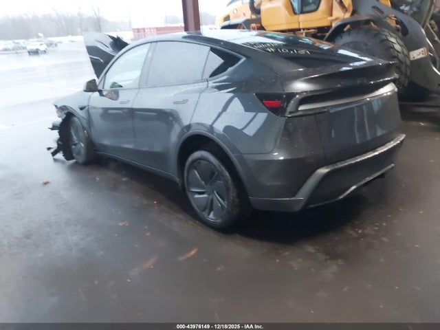 Продажа на аукционе авто 2026 Tesla Model Y Premium Rear-wheel Drive, vin: 7SAYGDED4TA589268, номер лота: 43976149