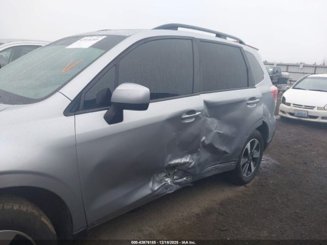 2017 SUBARU FORESTER JF2SJAEC6HH535993 Photo 5