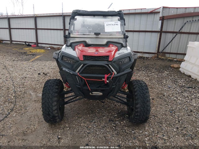 2021 POLARIS RZR 3NSNAE924MF578015 Photo 4