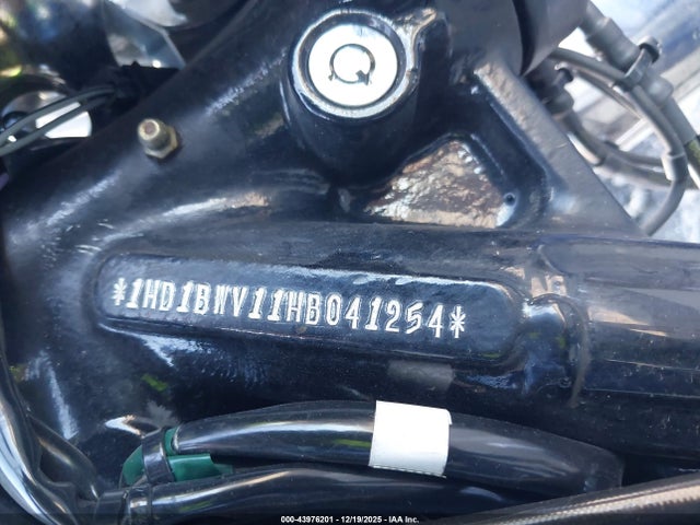 2017 HARLEY-DAVIDSON FLSTC 1HD1BWV11HB041254 Photo 9