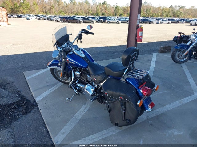 2017 HARLEY-DAVIDSON FLSTC 1HD1BWV11HB041254 Photo 2