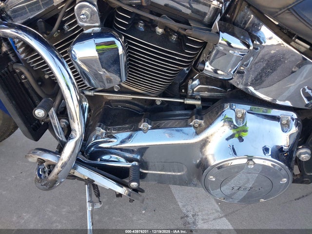2017 HARLEY-DAVIDSON FLSTC 1HD1BWV11HB041254 Photo 8