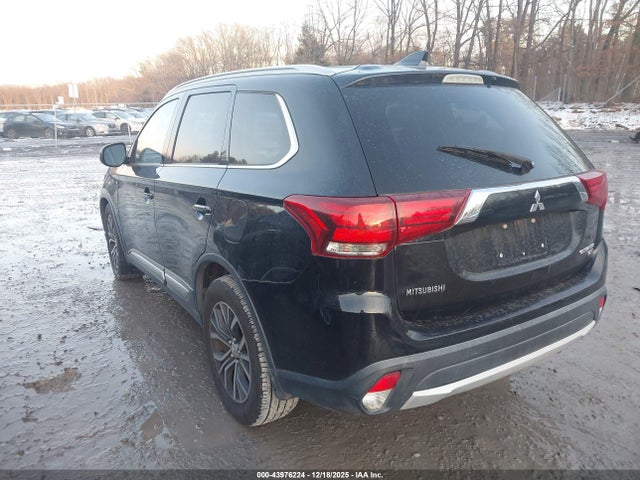 2017 MITSUBISHI OUTLANDER JA4JZ4AX4HZ067067 Photo 2