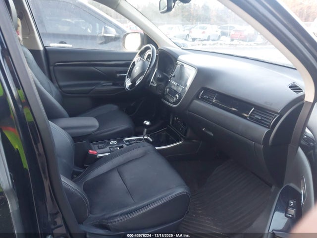 2017 MITSUBISHI OUTLANDER JA4JZ4AX4HZ067067 Photo 4