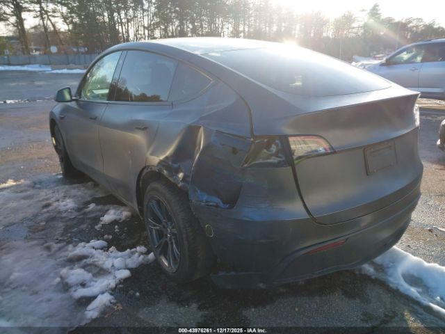 2022 TESLA MODEL Y 7SAYGDEE8NF308605 Photo 2