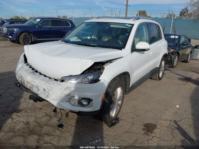 WVGAV7AX6GW602365 Volkswagen TIGUAN SE