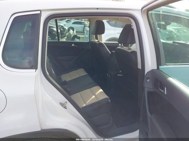 WVGAV7AX6GW602365 Volkswagen TIGUAN SE