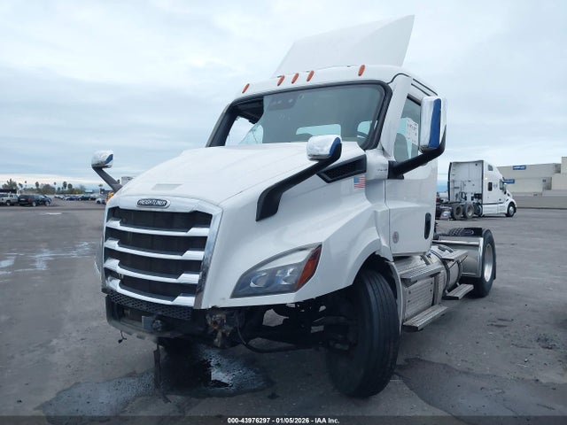 Freightliner New Cascadia 116 2021 3AKBHSDV0MSMP1800 Image 2