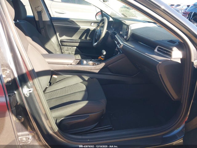 5XXG14J21RG256632 KIA K5 LXS