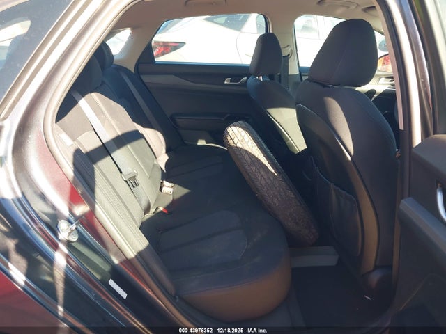 5XXG14J21RG256632 KIA K5 LXS