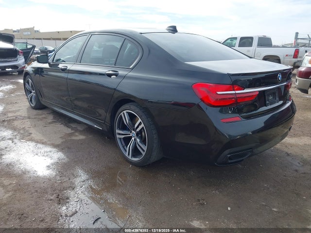2018 BMW 750I WBA7F0C57JGM23023 Photo 2